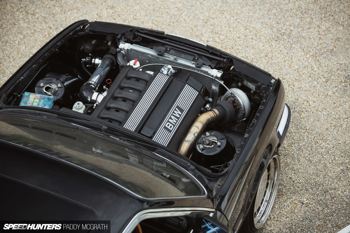 Players 2016 Classic Spotlight BMW E30 par Paddy McGrath-10