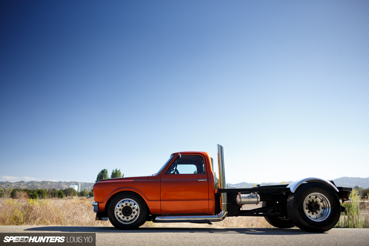 Louis_yio_2016_fast_and_furrious_truck_12