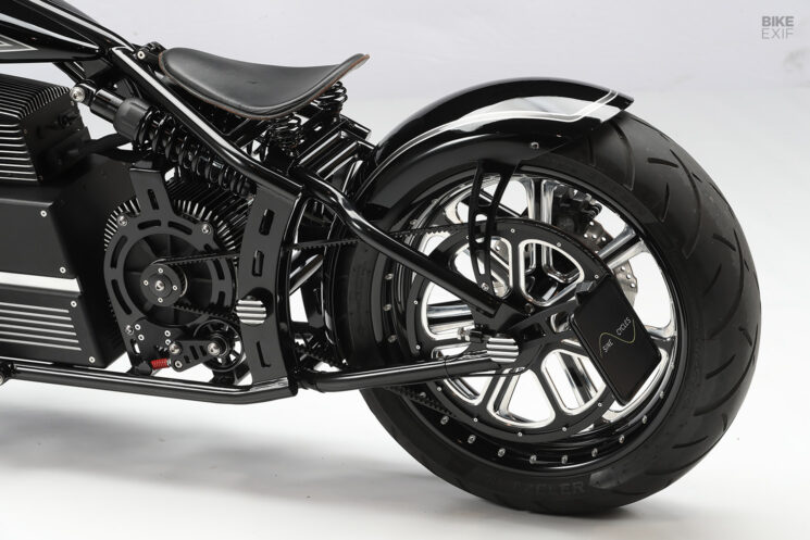 Choppeur électrique avec des pièces de moto zéro, par cycles sinusoïdaux