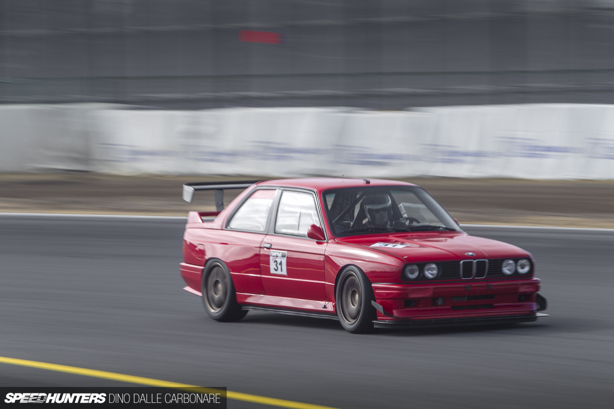 Emome-E30-031
