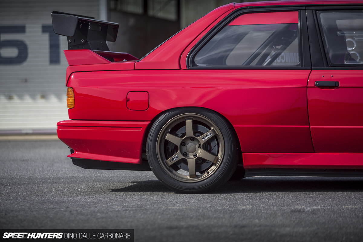 Emome-E30-005