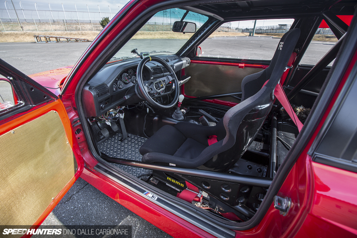 Emome-E30-024