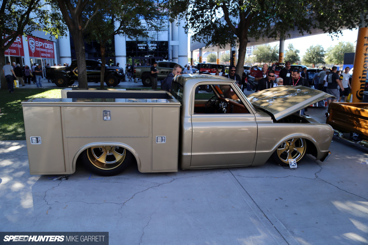 SEMA-CHEVY-C100-ULITY-TUCK-06