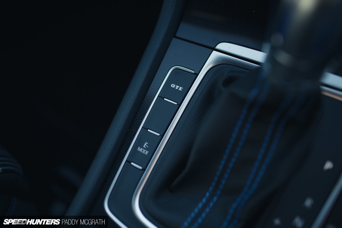 2016 Volkswagen GTE par Paddy McGrath-32
