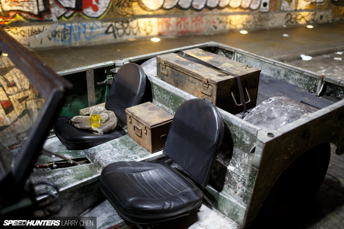 Larry_chen_peedhunters_48_land_rover_london-14
