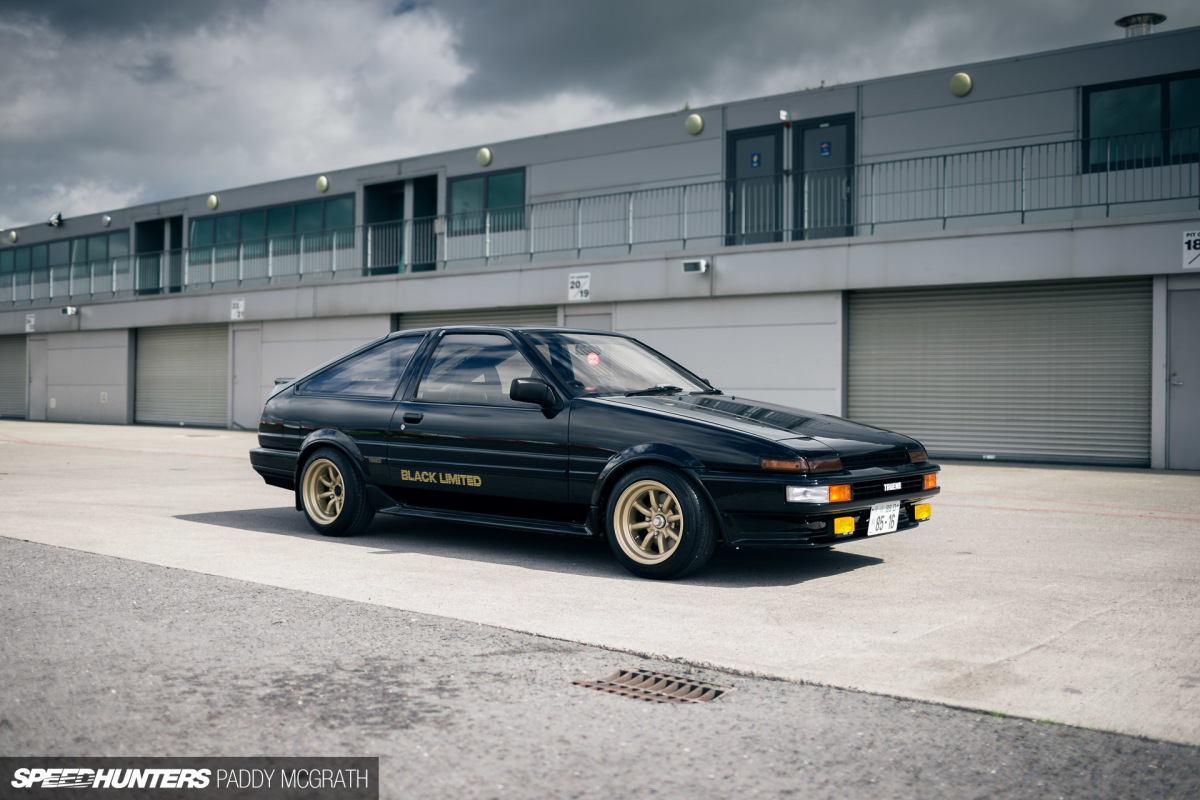 2016 AE86 Black Limited 16V par Paddy McGrath-4