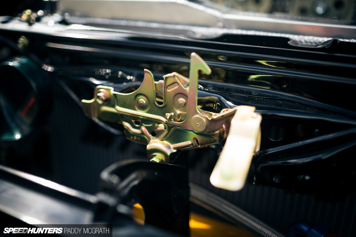 2016 AE86 Black Limited 16V par Paddy McGrath-7