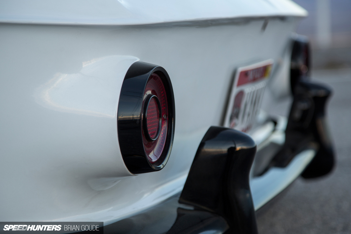 VW-TailightClose