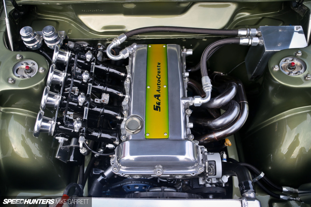 Copie de Datsun-Bros-77