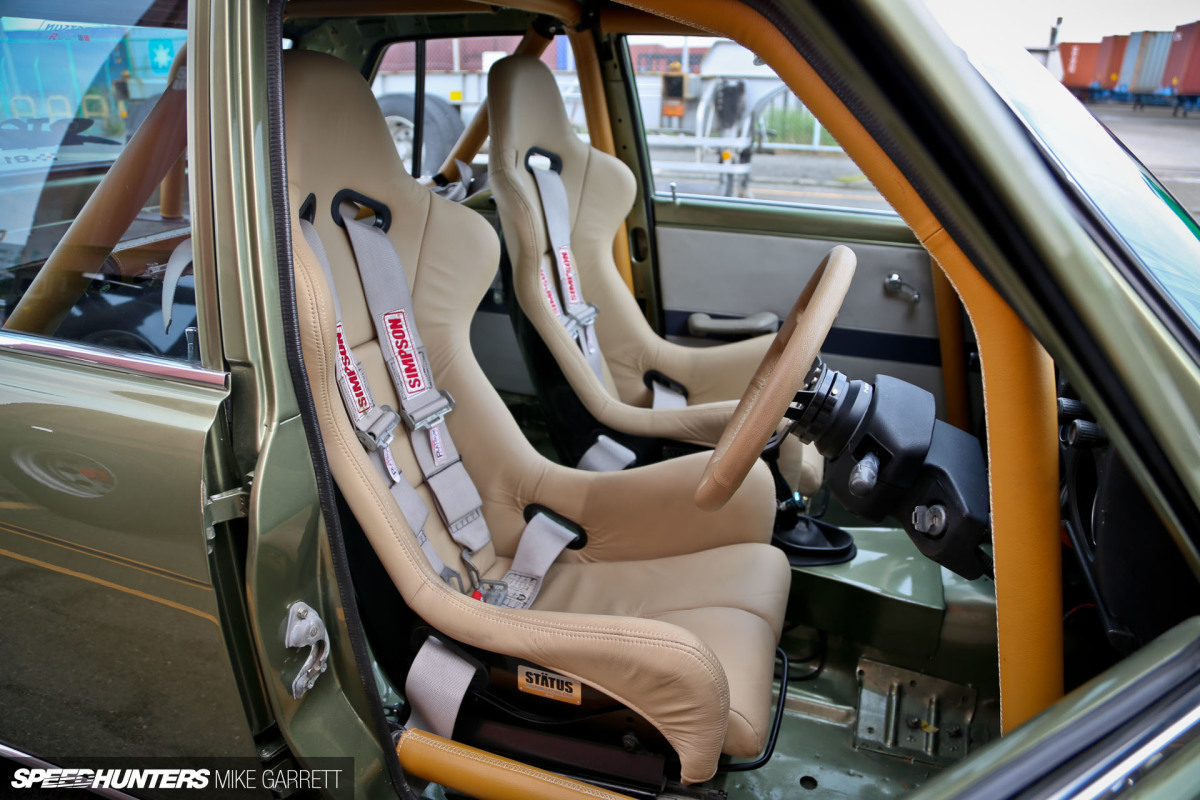 Copie de Datsun-Bros-87