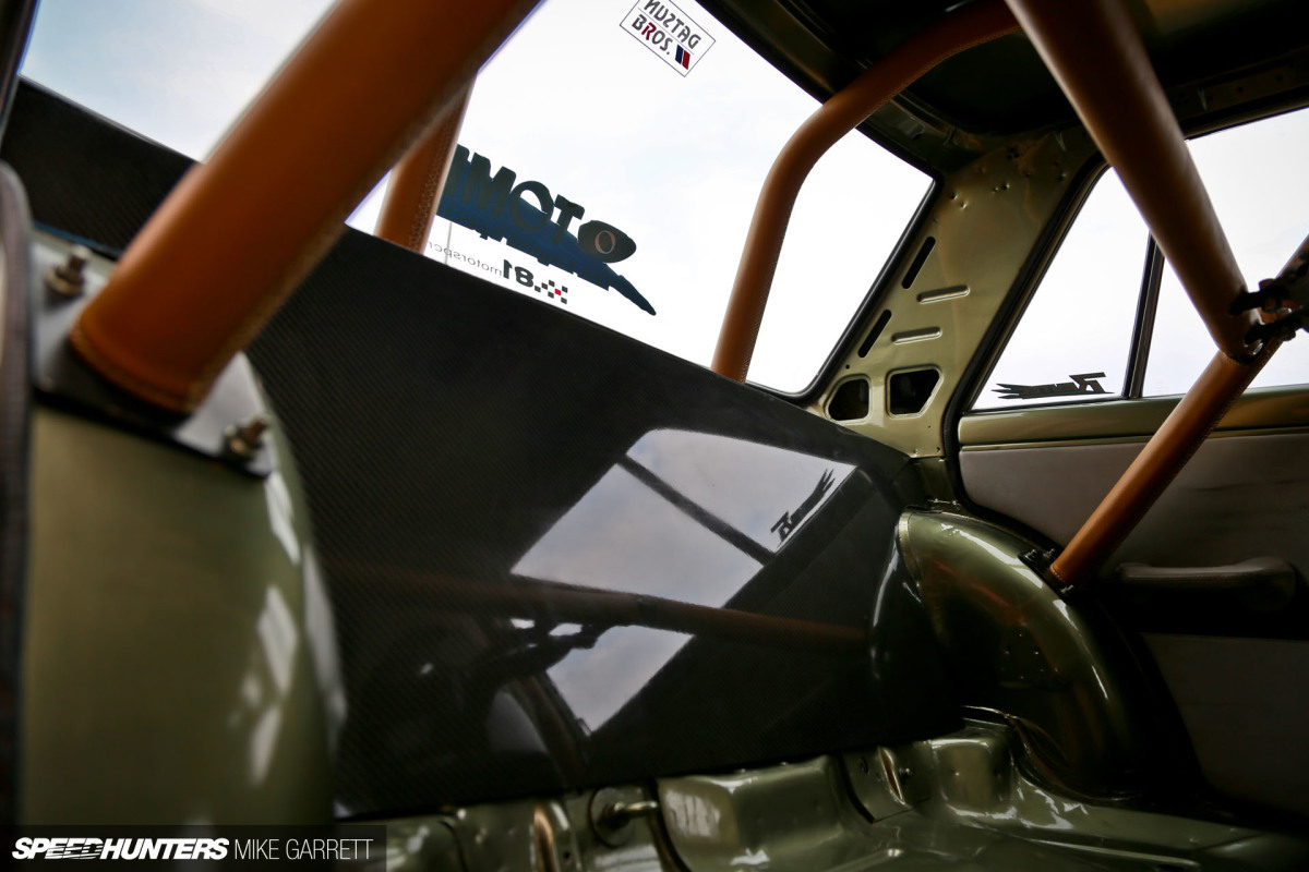 Copie de Datsun-Bros-92