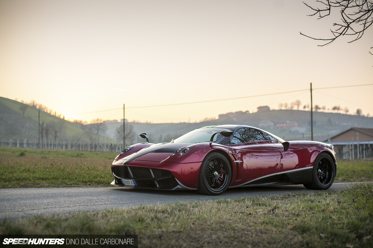 Huayra-modena-drive-04