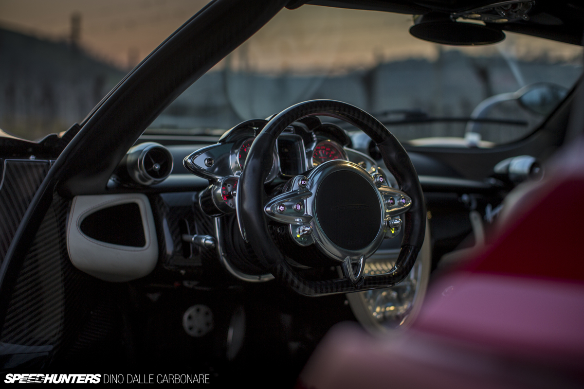 Huayra-modena-drive-24