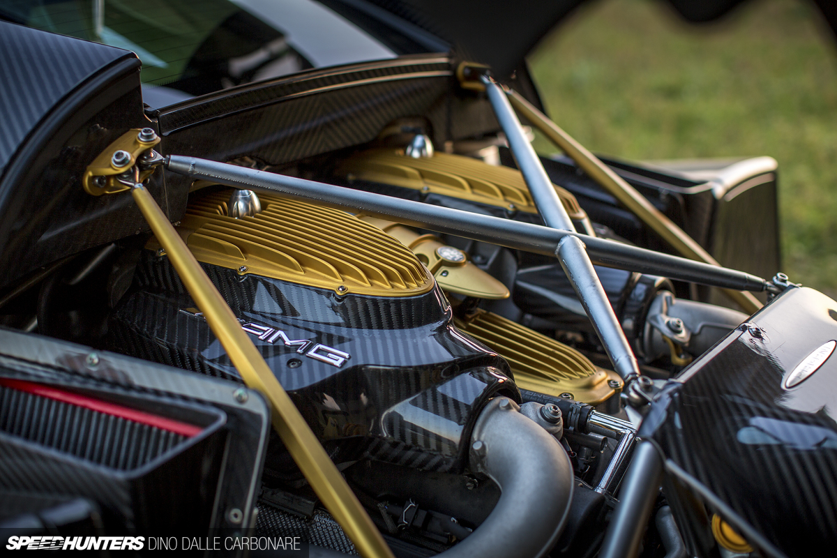 Huayra-modena-drive-12