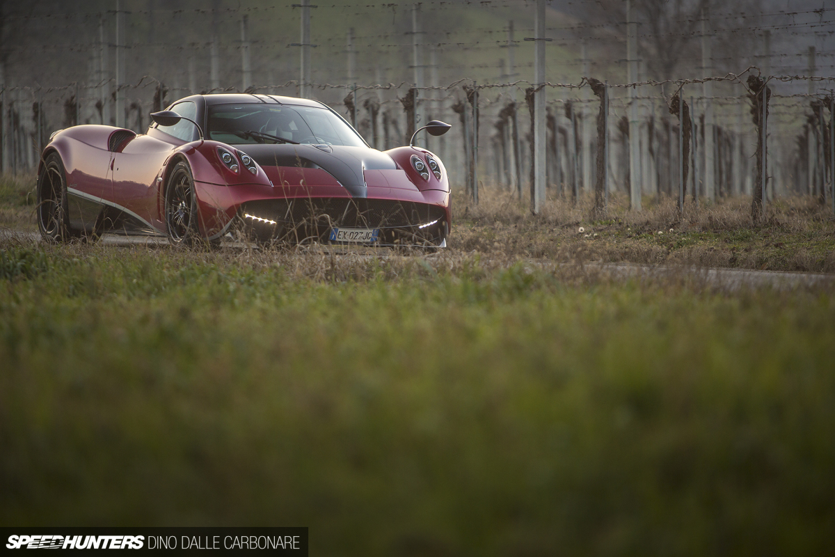 Huayra-modena-drive-15