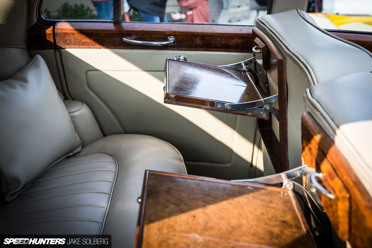 Sh_bentley_trays