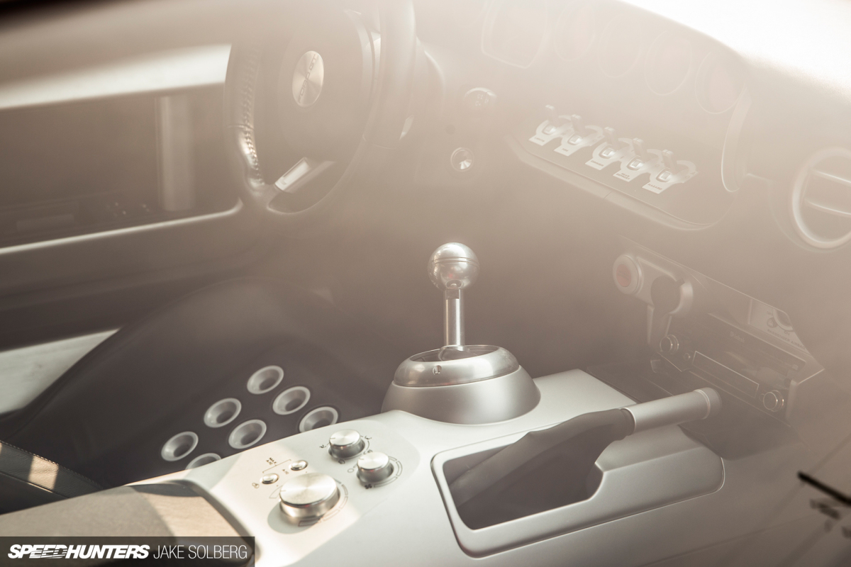 Sh_ford_gt_interor