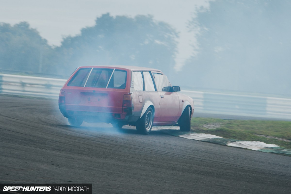 1987 Ke70 Wagon Extra par Paddy McGrath-1