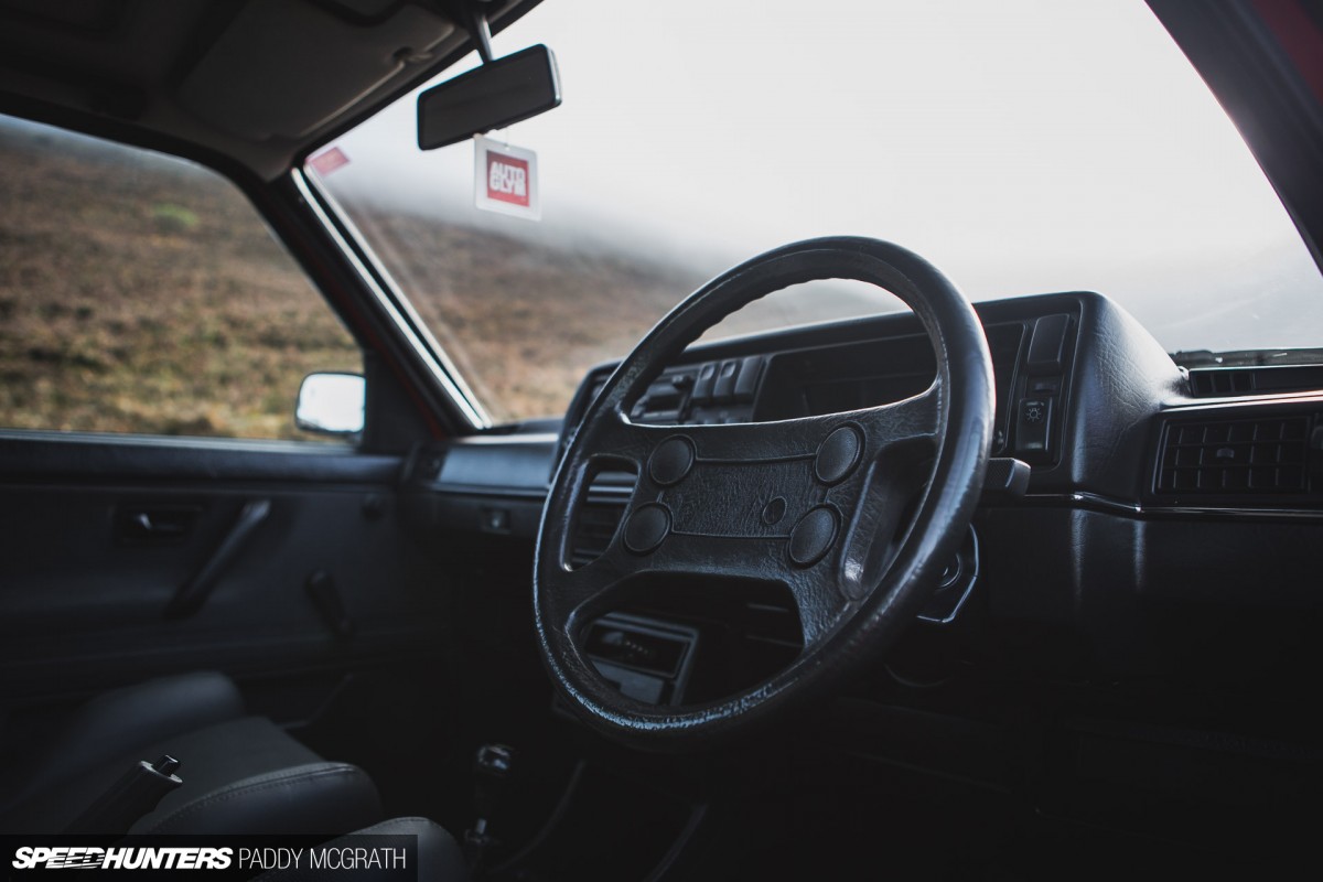 2015 Volkswagen Jetta VR6 par Paddy McGrath-13