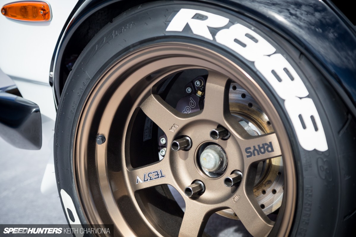 Speedhunters_keith_charvonia_sema_datsun_sunny_ute-8