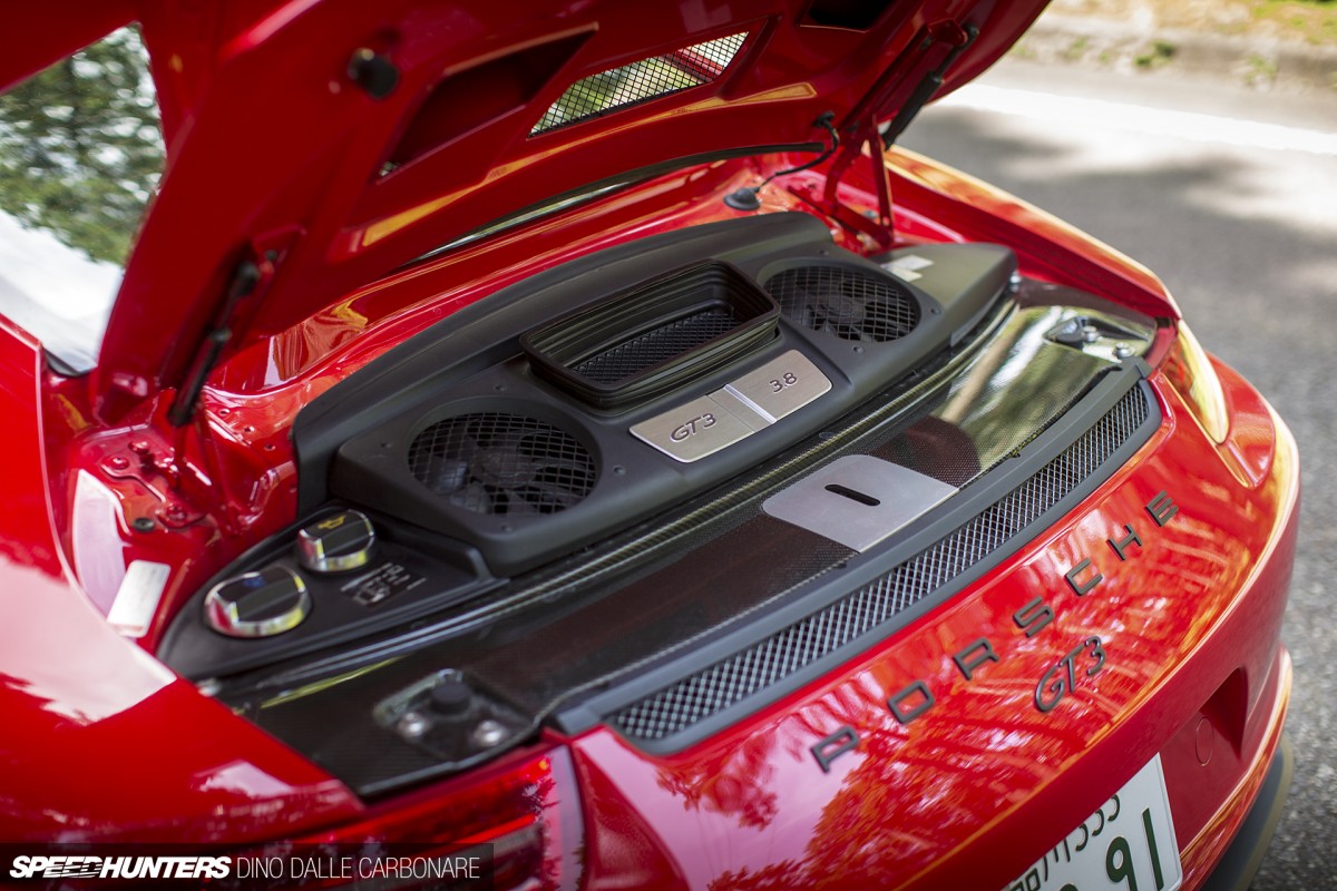 911-GT3-Drive-08