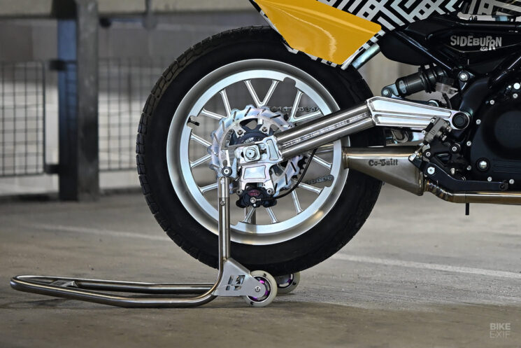 Royal Enfield Guerrilla 450 Street Tracker du magazine Sideburn