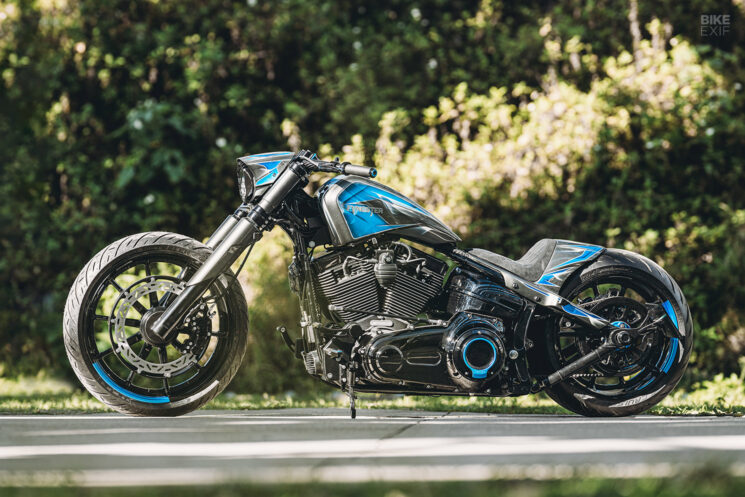 Custom Harley-Davidson Breakout par Fangster