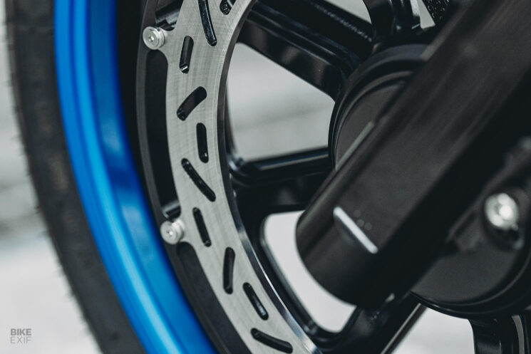 Custom Harley-Davidson Breakout par Fangster