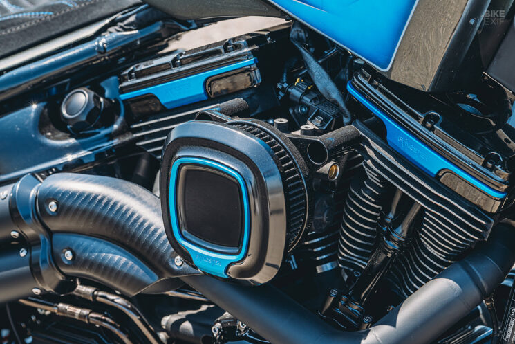 Custom Harley-Davidson Breakout par Fangster