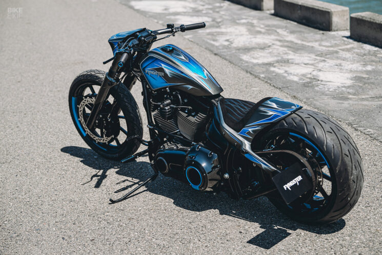 Custom Harley-Davidson Breakout par Fangster