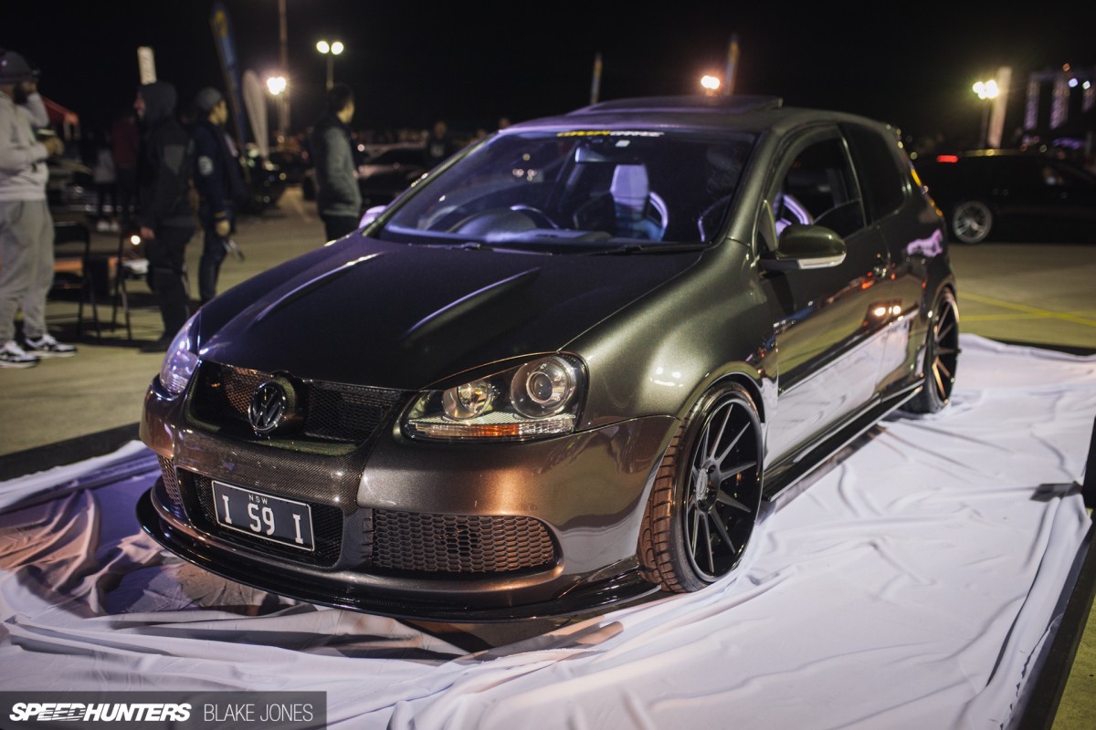 Ajusté vendredi iii-1423