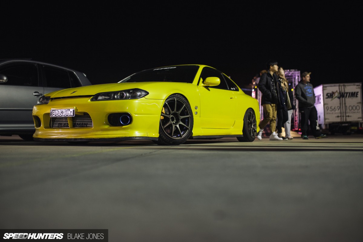 Ajusté vendredi iii-1189