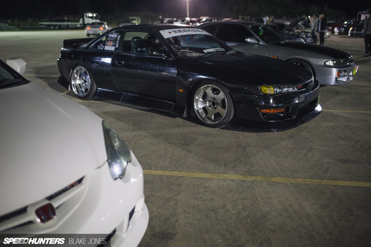 Ajusté vendredi iii-1229