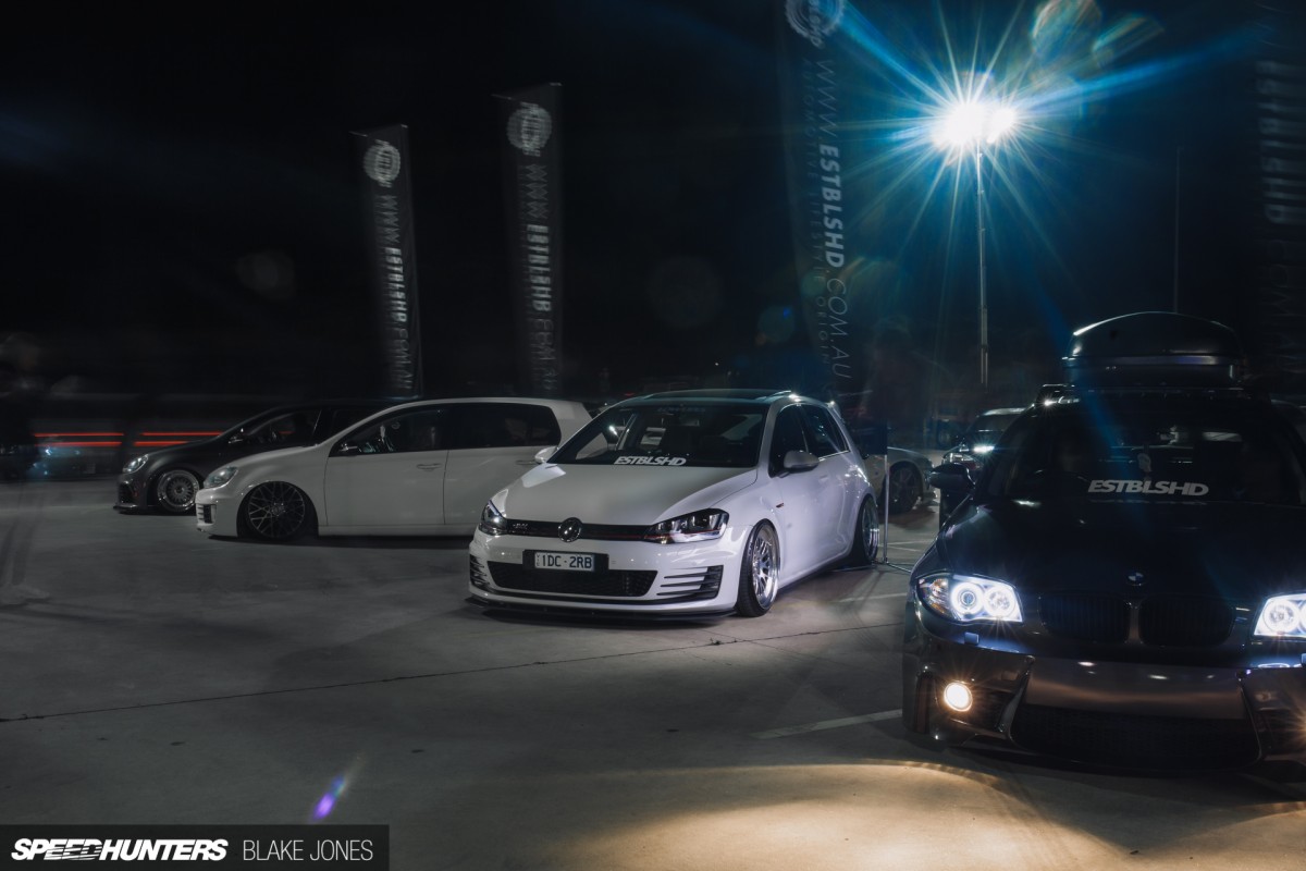 Ajusté vendredi iii-1270