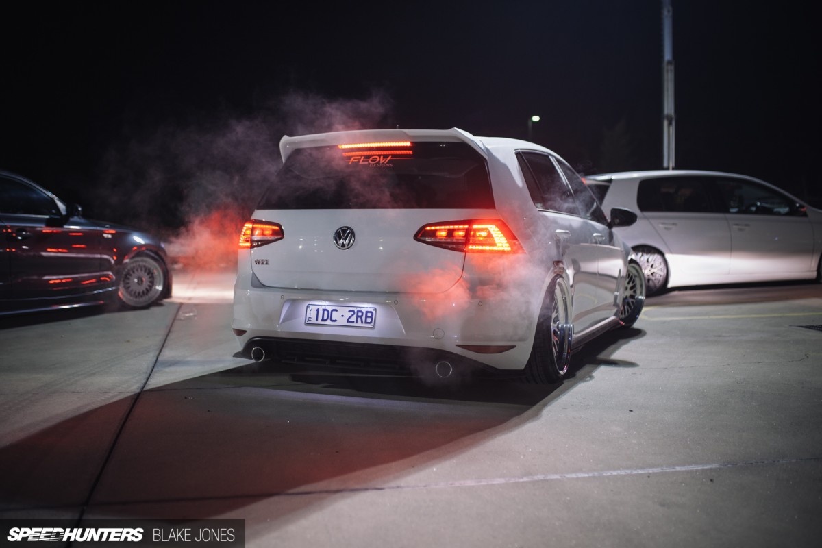 Ajusté vendredi iii-1467