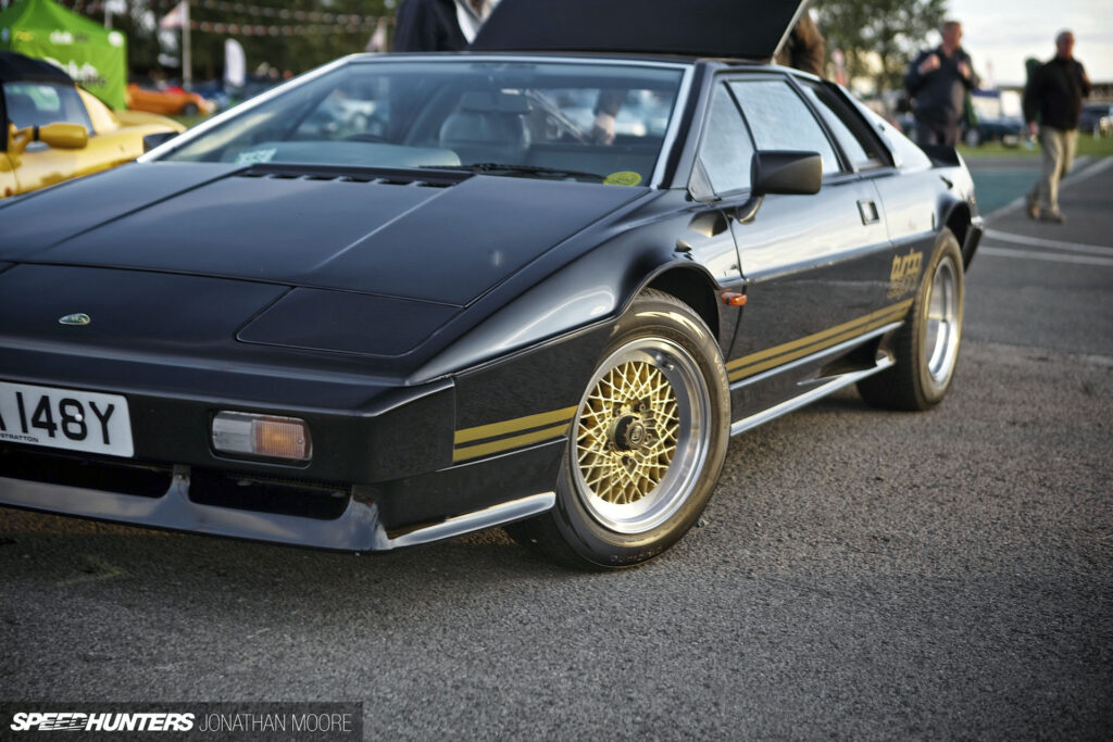 Wedge Style At Silverstone: Worshipping The Esprit Club