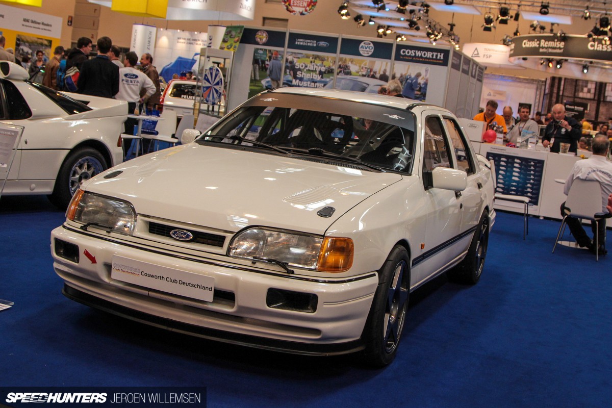 37-TECHNO-CLASSICA-ESSEN-2015-JEROEN-9942