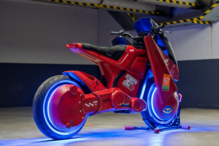 Motorcycle électrique Akira par J Balvin et Dab Motors