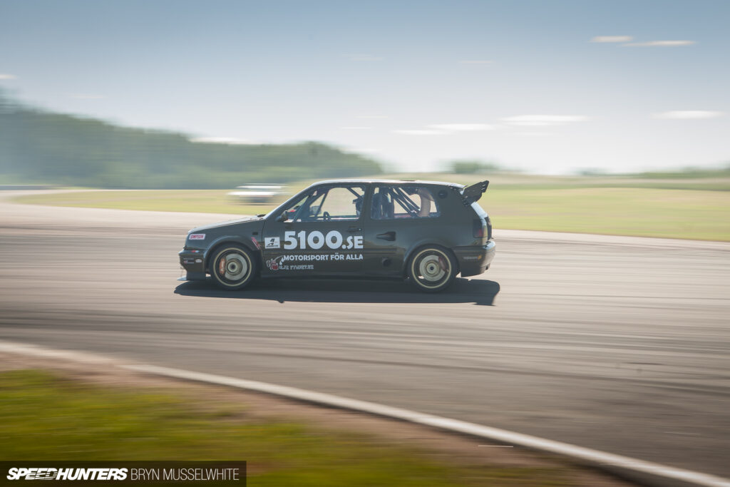 Mongrel Attack: A War Ready Boosted&nbsp;Golf