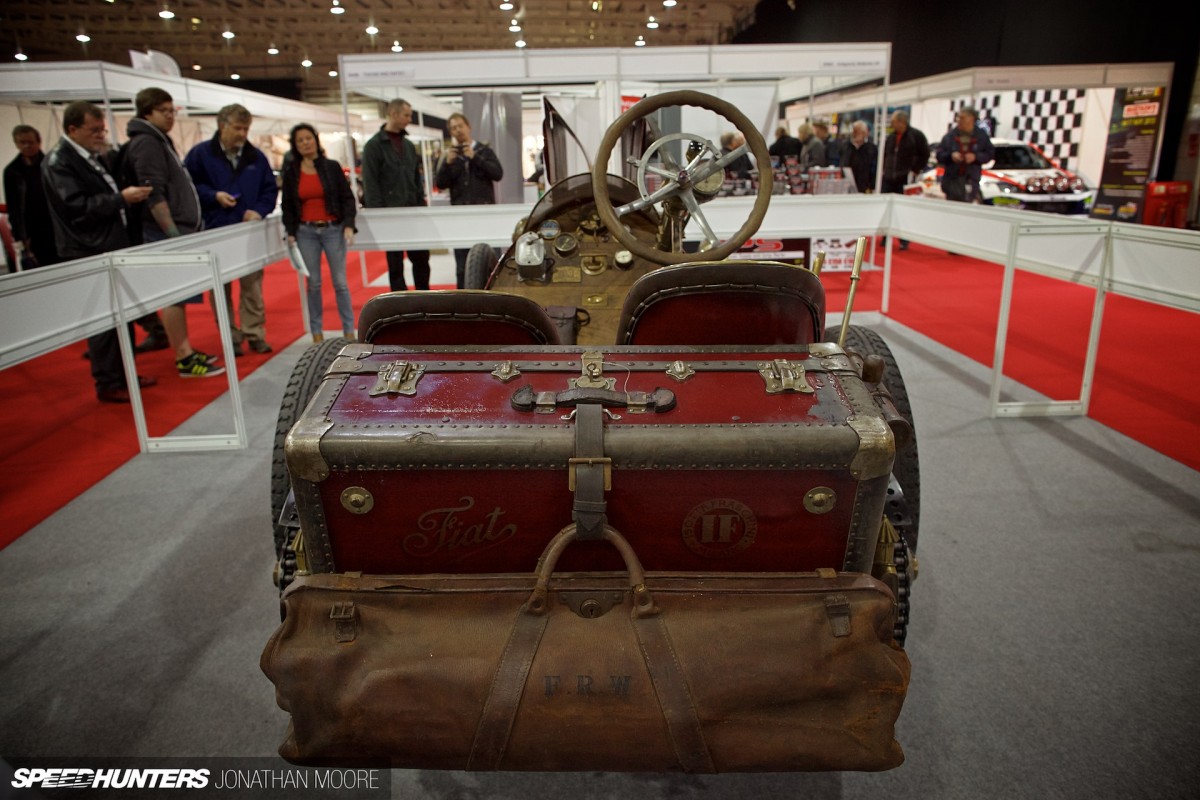 L'édition 2015 de Race Retro, premier spectacle d'hiver en Europe pour le sport automobile historique, qui s'est tenue au Stoneleigh Park Exhibition Center au Royaume-Uni