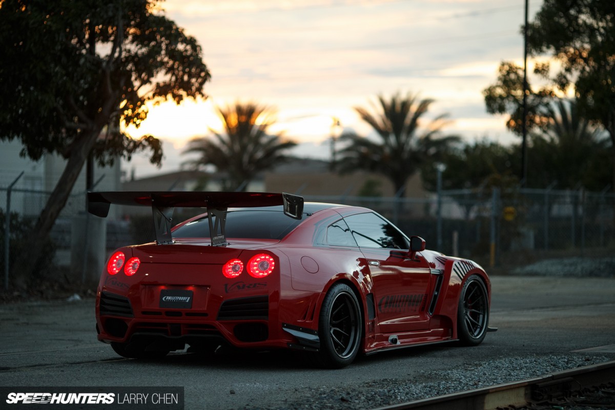 Larry_chen_peedhunters_bulletproof_red_gtr-35
