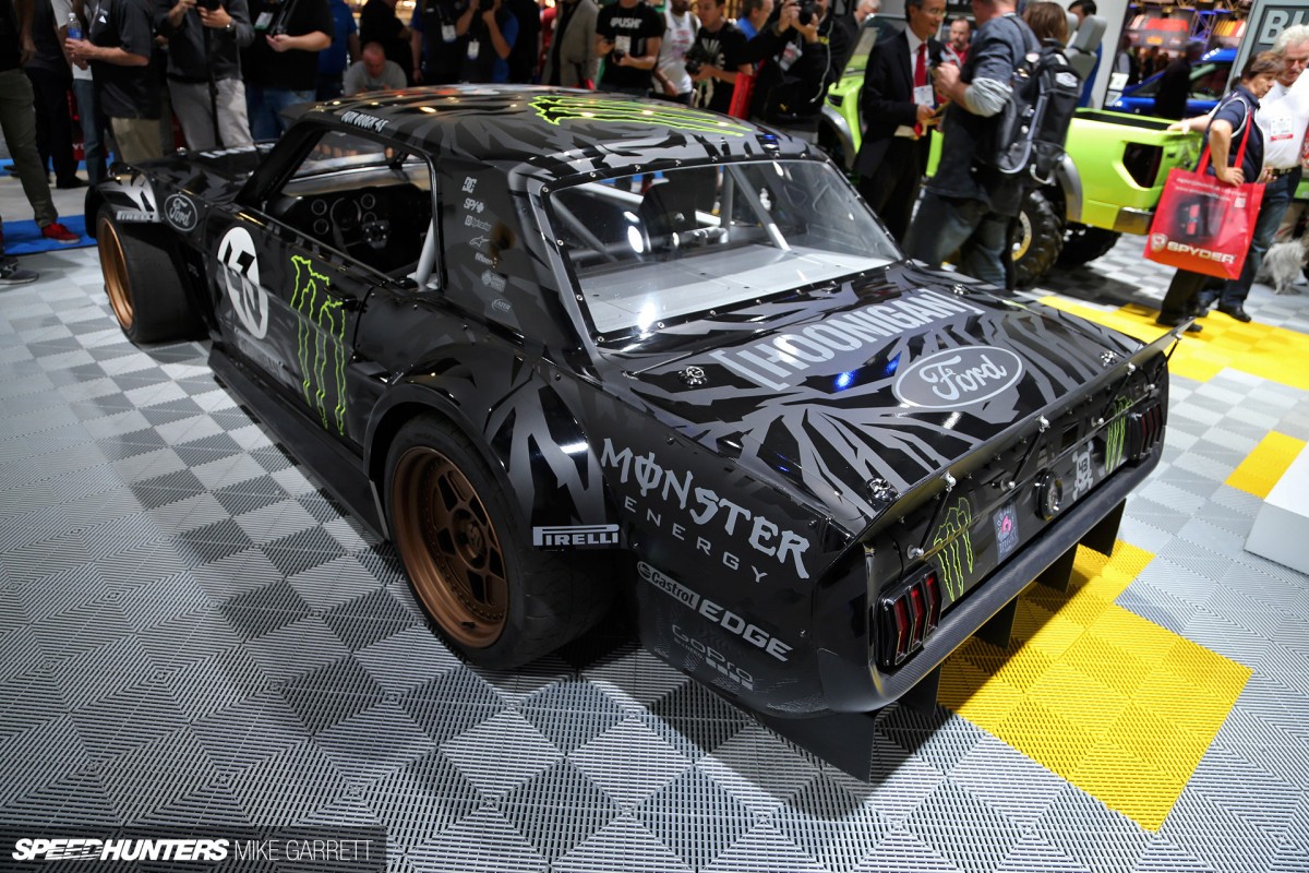 SEMA-PRO-TOURING-02