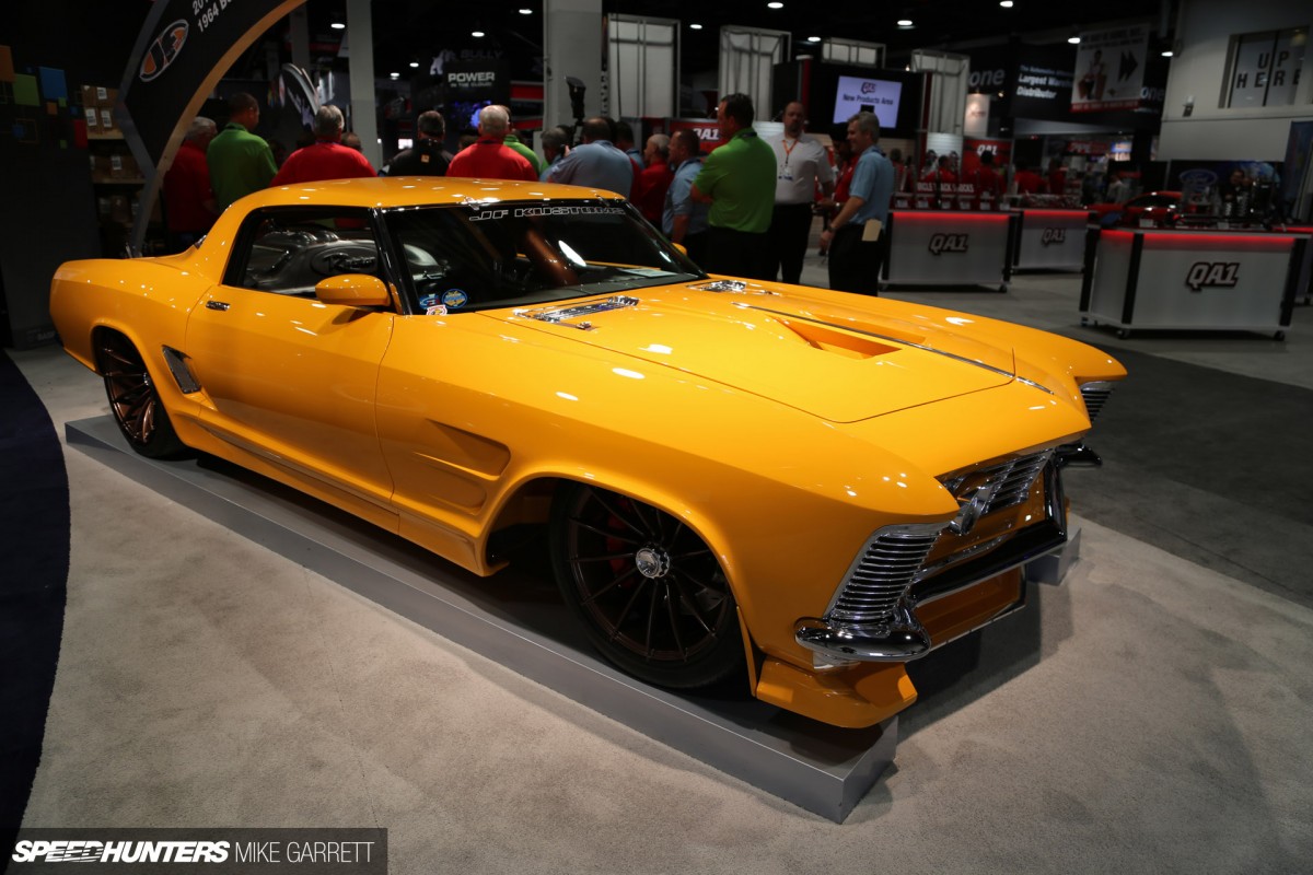SEMA-PRO-TOURING-12