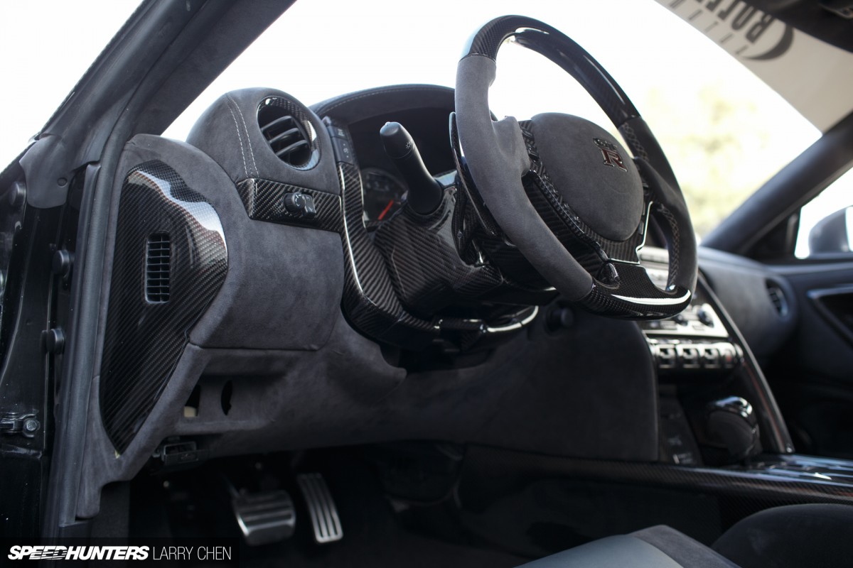 Larry_chen_bulletproof_carbon_gtr-8