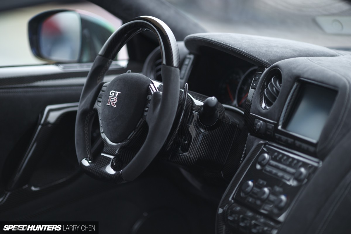 Larry_chen_bulletproof_carbon_gtr-6
