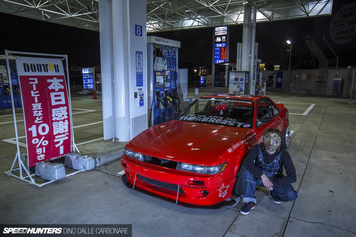 Halloween-Breast-S13-25