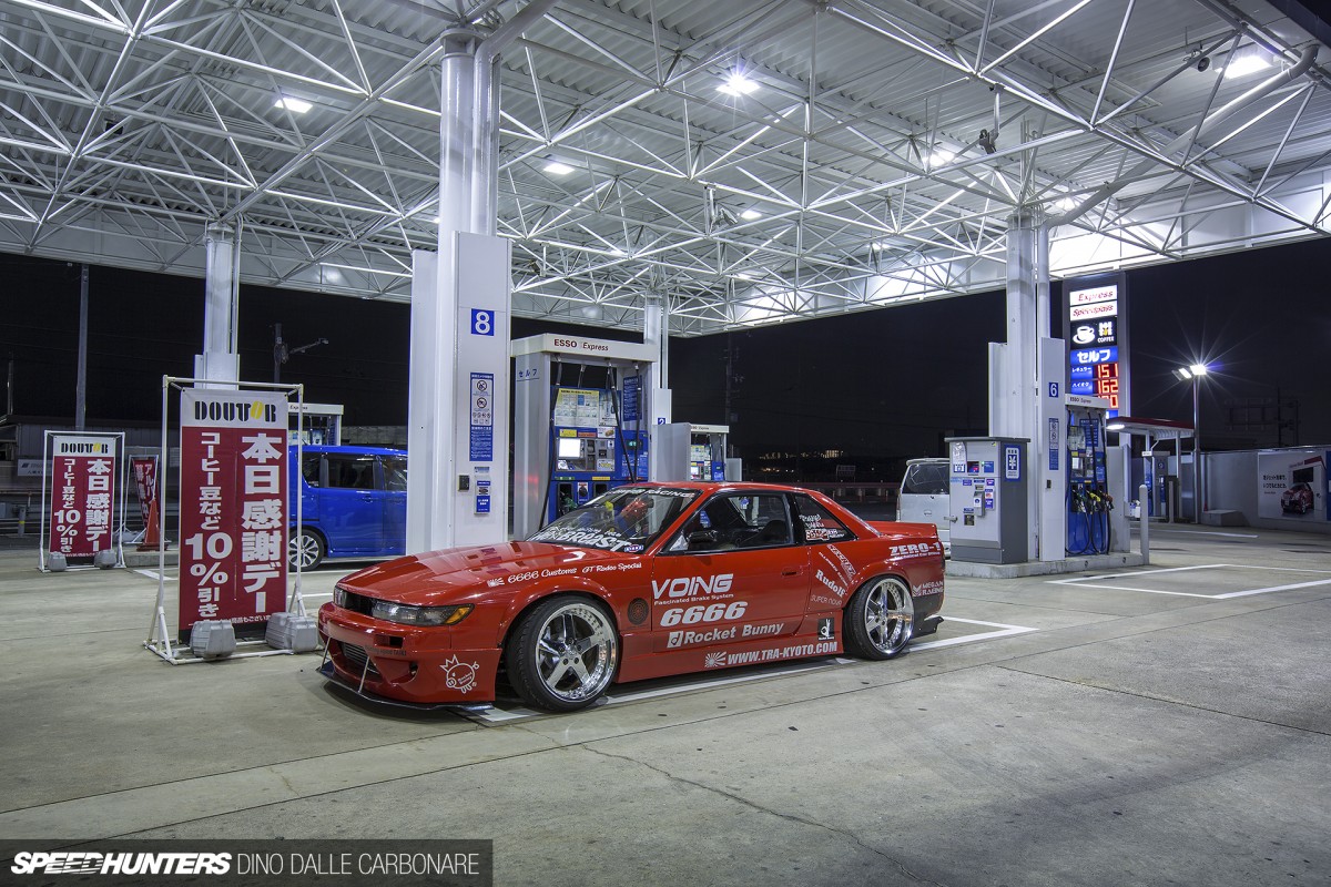 Halloween-Breast-S13-12