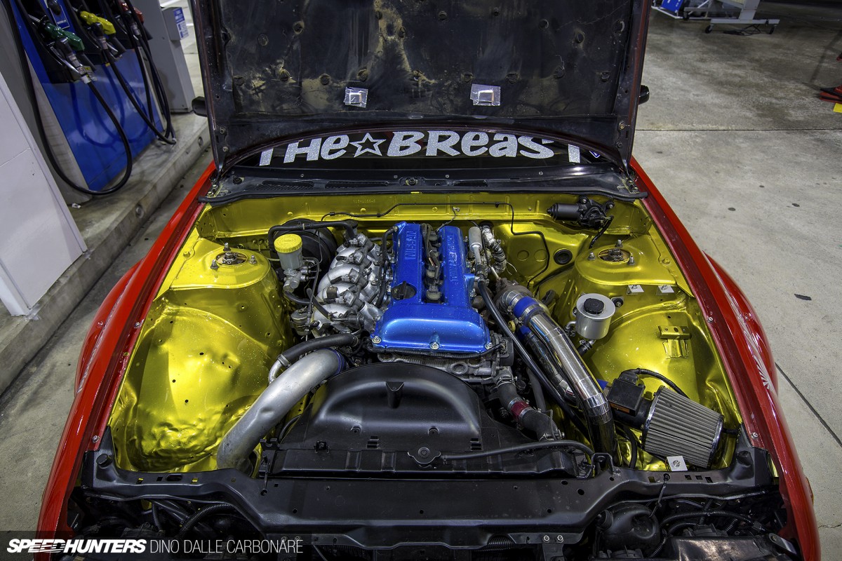 Halloween-Breast-S13-16