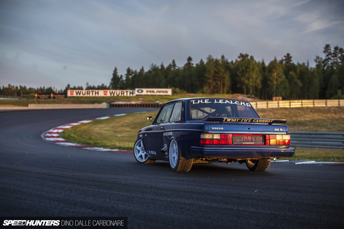 Dino-gatebil-features-14