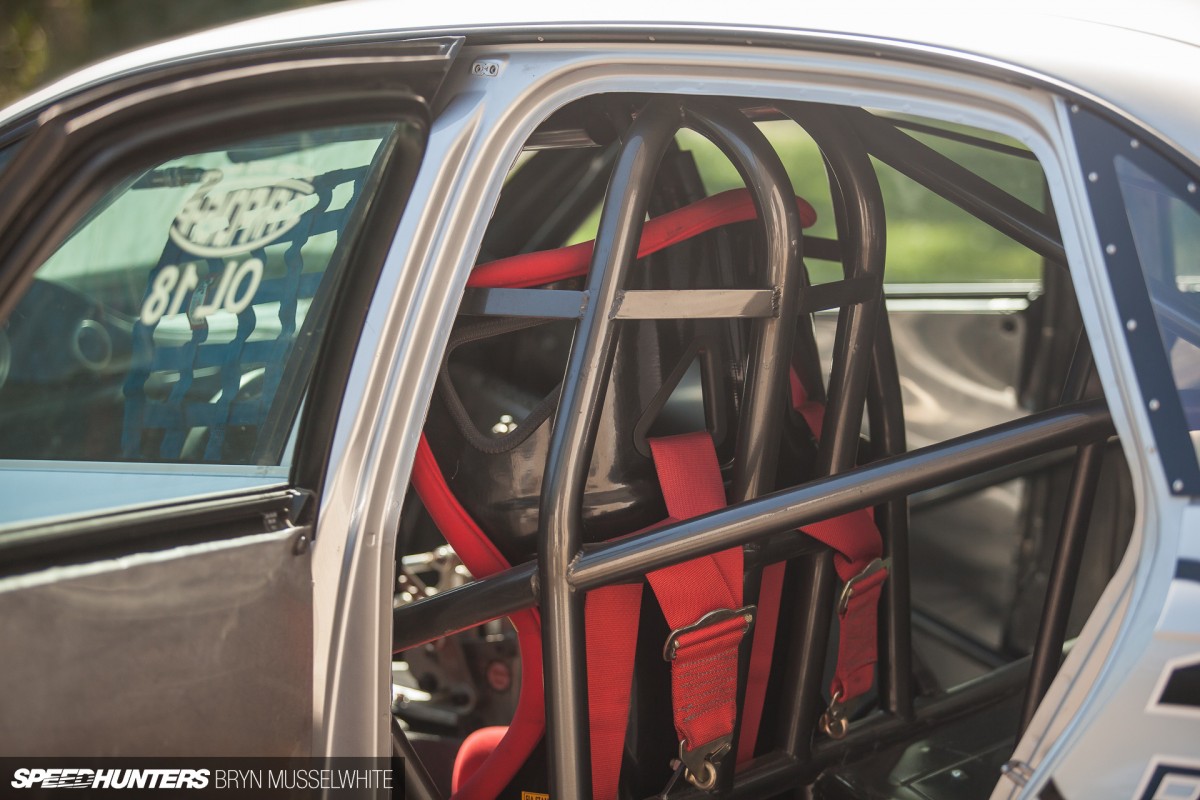 Une voiture de drag de Finland Audi RS4 -2